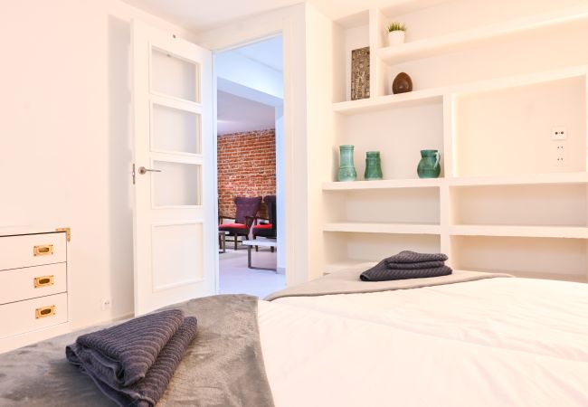 Apartamento en Madrid - M (AXIII83) Apartamento con jardín Hispanoamérica