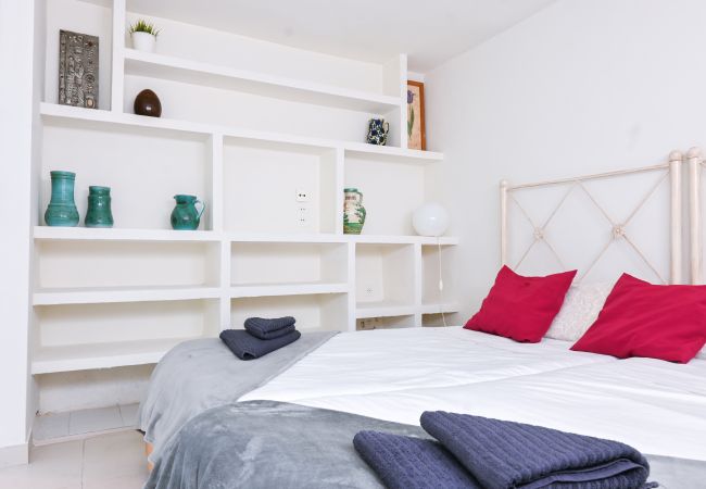 Apartamento en Madrid - M (AXIII83) Apartamento con jardín Hispanoamérica