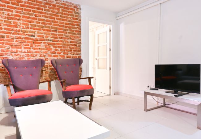 Apartamento en Madrid - M (AXIII83) Apartamento con jardín Hispanoamérica