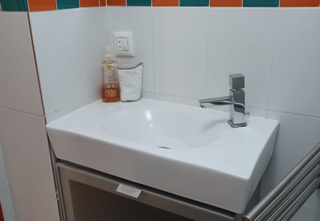 Apartamento en Madrid - M (VAL37) Ap. Chueca-Fuencarral patio privado