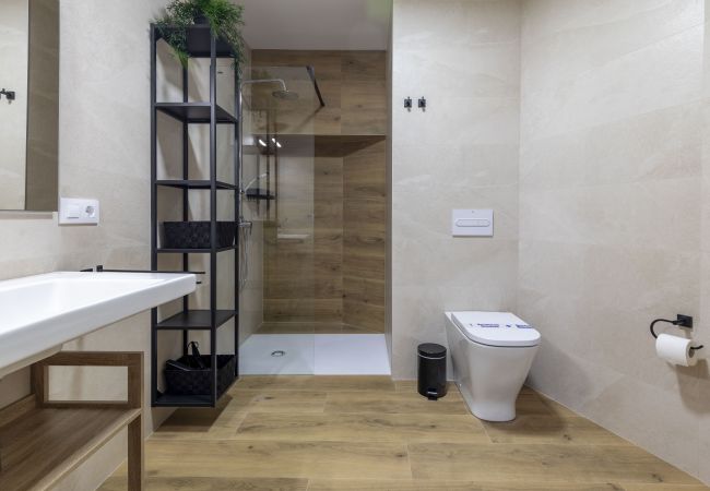 Apartamento en Valencia - A (VA072) TH Patraix Suite con Terracita